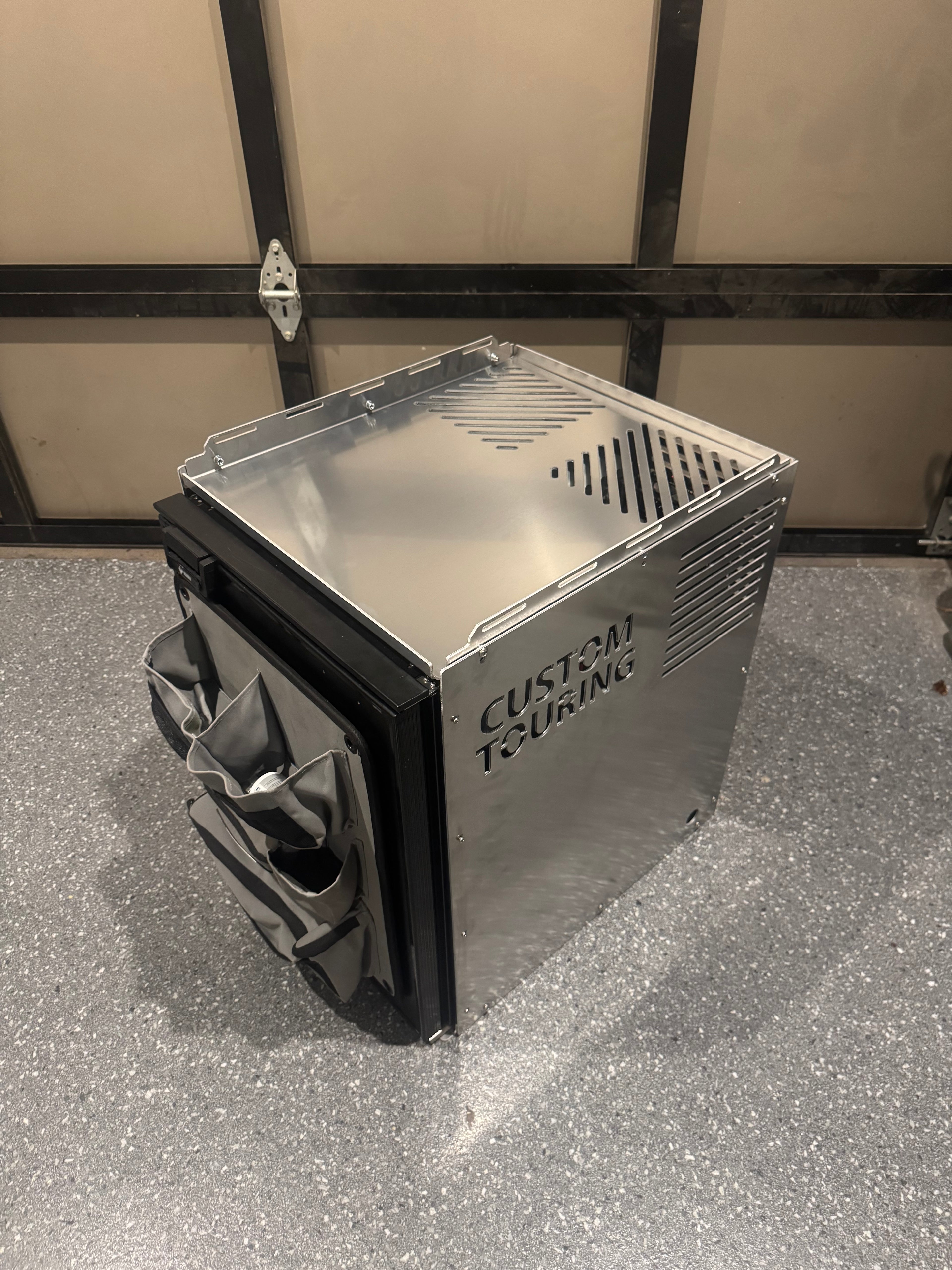 Bushmans 85L Fridge Enclosure