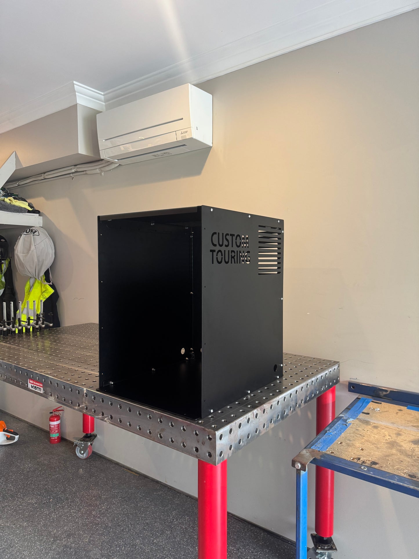 Bushman 85L Fridge Cage